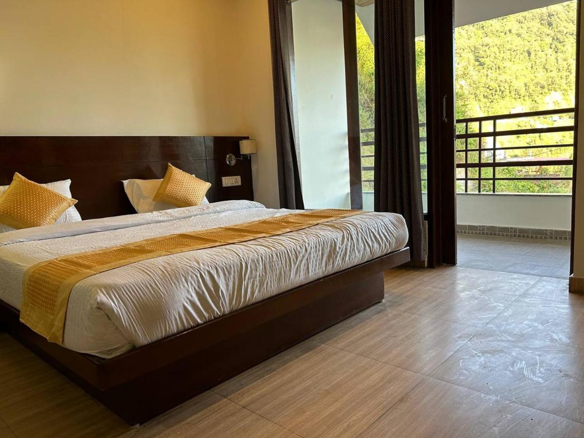 Hotel 7 Heavens 穆索里 外观 照片