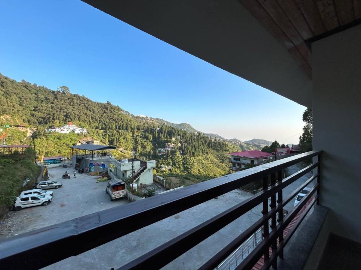 Hotel 7 Heavens 穆索里 外观 照片