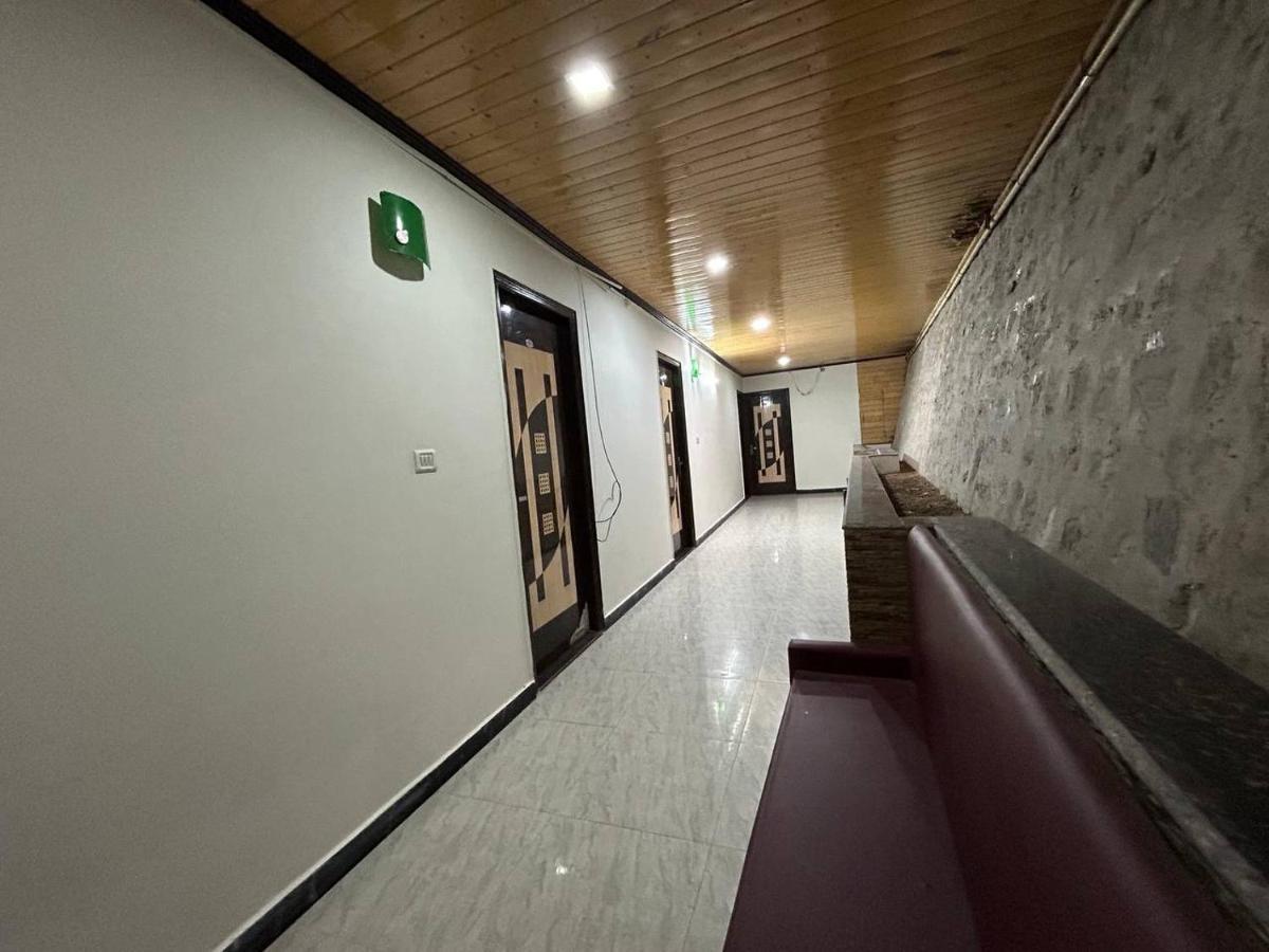 Hotel 7 Heavens 穆索里 外观 照片